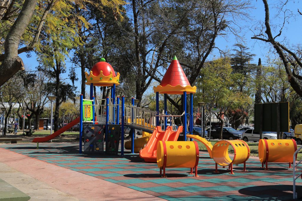 juegos-Plaza-Dávila-7-1024x682.jpeg