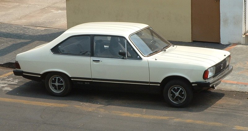 Dodge Polara.jpg