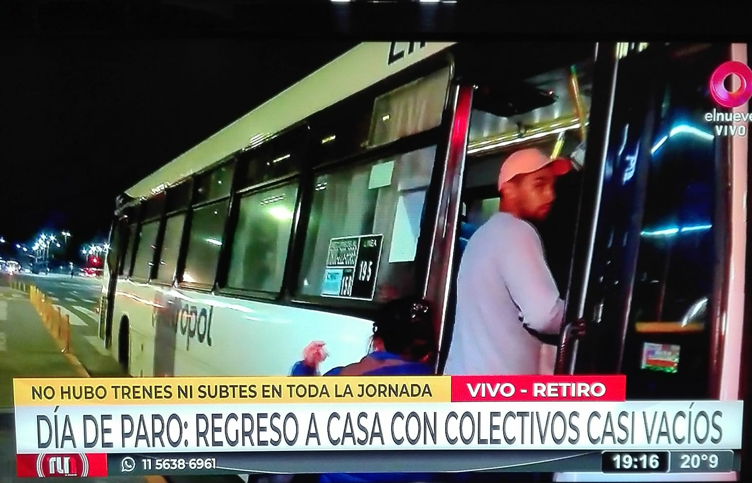 Colectivos vacíos.jpeg